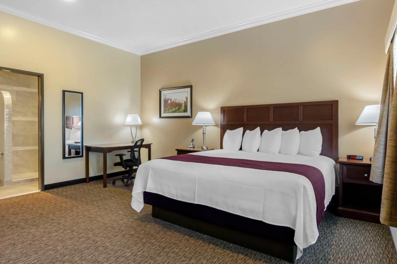 Best Western Plus Grapevine Inn Sunnyside Exterior foto