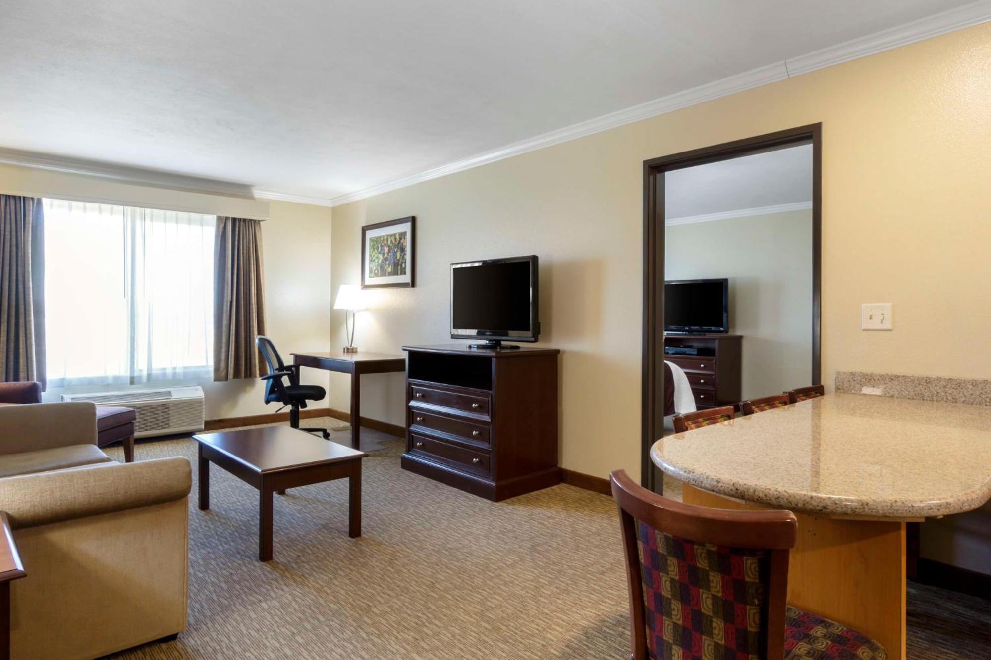 Best Western Plus Grapevine Inn Sunnyside Exterior foto